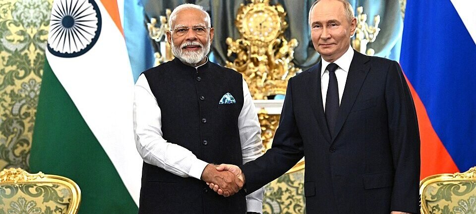 Trump’s Tariff Threat Puts Russia-India Oil Trade Under New Pressure