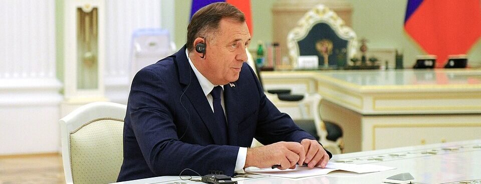 Bosnian Serb Nationalist Dodik Claims Election Win Amid Complex Power-Sharing Vote